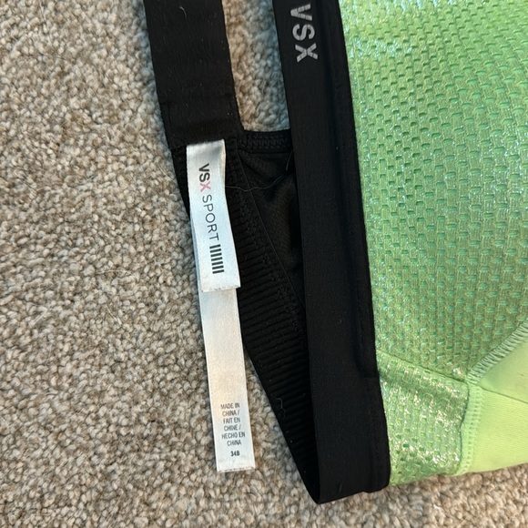 Victoria secret sports bra - Picture 3 of 3